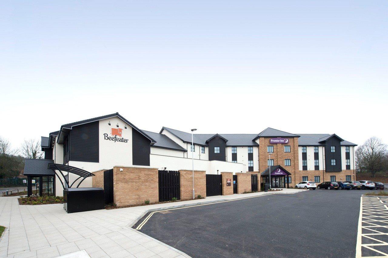 Premier Inn Вэр Экстерьер фото